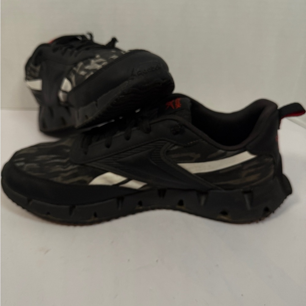 Reebok Men's Zig Dynamica Black/Red/White Camo, Running Shoes SIZE 12 - Picture 8 of 10